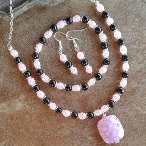 Necklace, bracelet and earring set